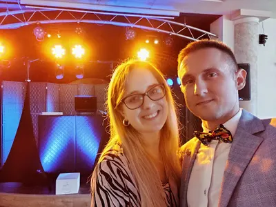 ZABAWIŚCI – DJ na wesele & muzyka na żywo